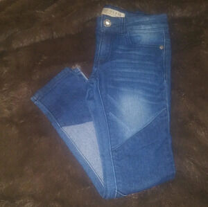 🎉SALE🎉Guess Girls Skinny Jeans-NWOT